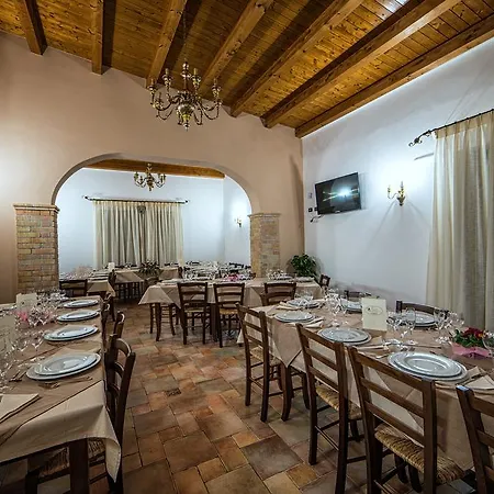 Agriturismo Baglio Del Melograno Lantgård