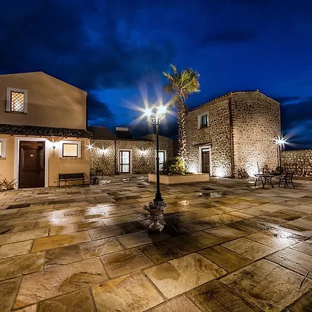 Agriturismo Baglio Del Melograno Lantgård Aragona